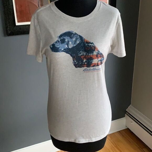 Eddie Bauer light heather gray “flag” embellishment short sleeve tee. Medium - Picture 1 of 4